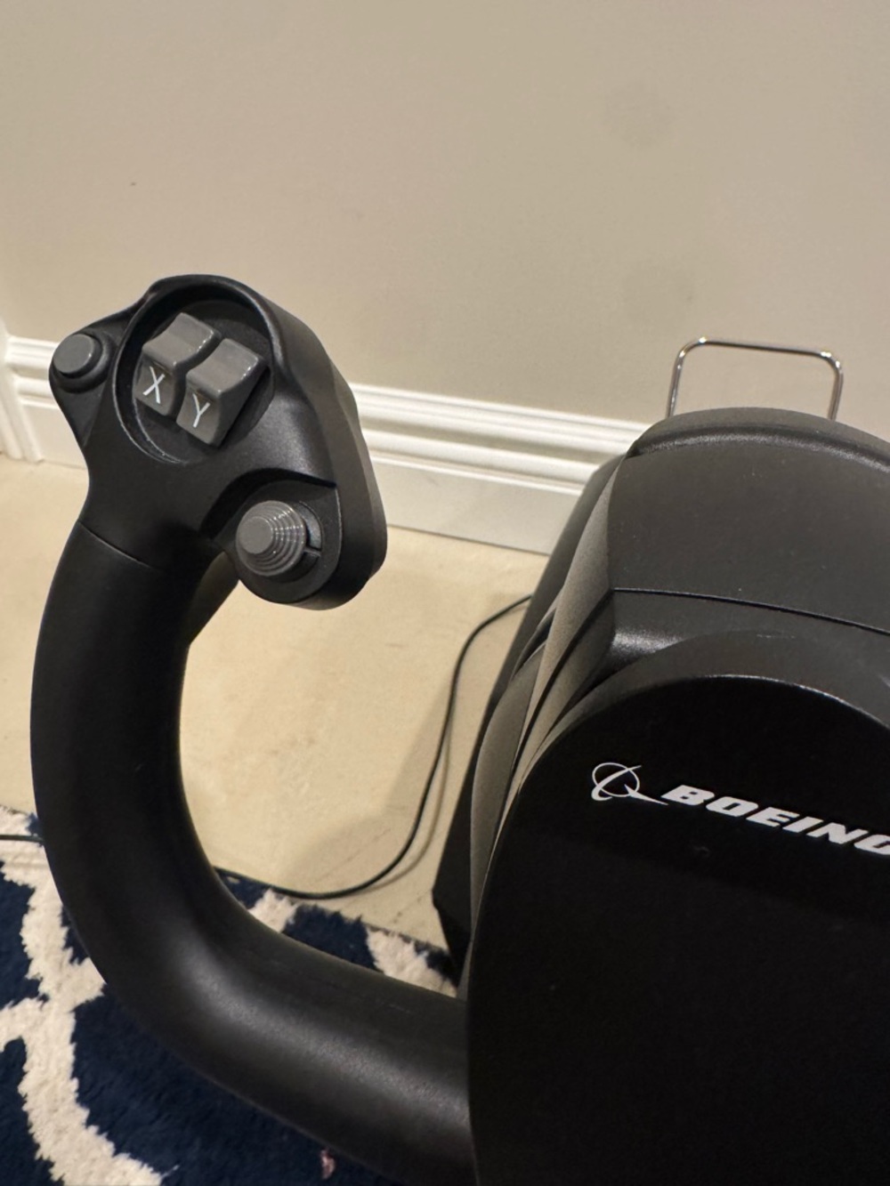 Thrustmaster Boeing Black Flight Yoke Controller - Picture 4 of 5